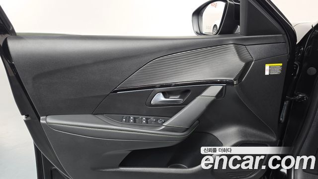 Peugeot e-208 (II) GT Line 2021 — фото 24