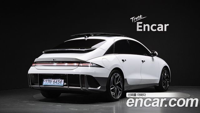 Hyundai Ioniq 6 Long Range Exclusive + 2023 — фото 2