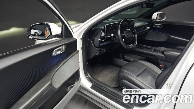 Hyundai Ioniq 6 Long Range Exclusive + 2023 — фото 10