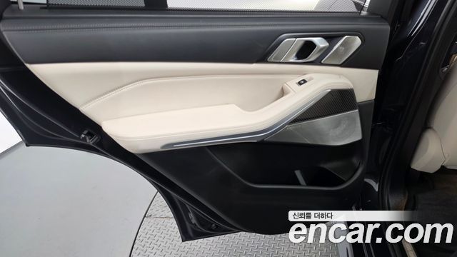 BMW X5 (G05) M50i 2022 — фото 25