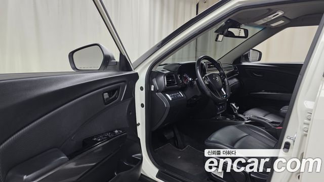 KG Mobility (SsangYong) Very New Tivoli Gasoline 1.5 2WD V3 2021 — фото 10