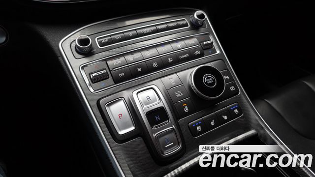 Hyundai Santa Fe Diesel 2.2 2WD Exclusive 2023 — фото 9