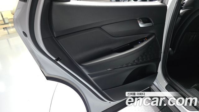 Hyundai Santa Fe Diesel 2.2 2WD Exclusive 2023 — фото 25
