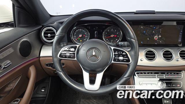 Mercedes-Benz E-Class (W213) E300 Avantgarde 2019 — фото 12