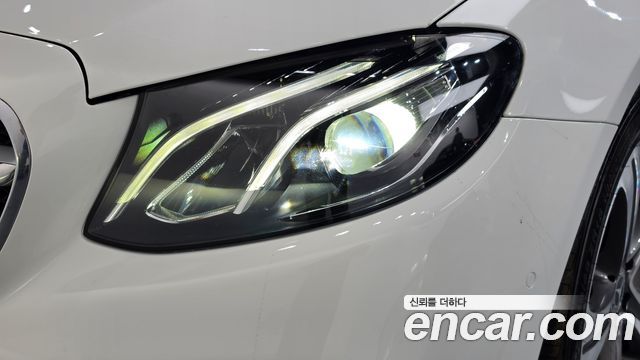 Mercedes-Benz E-Class (W213) E300 Avantgarde 2019 — фото 22