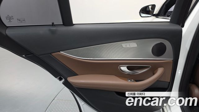 Mercedes-Benz E-Class (W213) E300 Avantgarde 2019 — фото 25