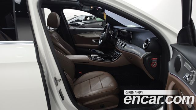 Mercedes-Benz E-Class (W213) E300 Avantgarde 2019 — фото 26