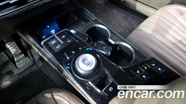 Kia K8 2.5 Gasoline 2WD Signature 2022 — фото 9