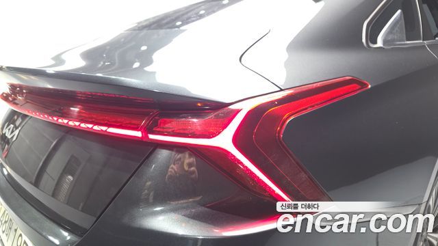 Kia K8 2.5 Gasoline 2WD Signature 2022 — фото 19