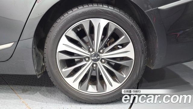 Kia K8 2.5 Gasoline 2WD Signature 2022 — фото 21