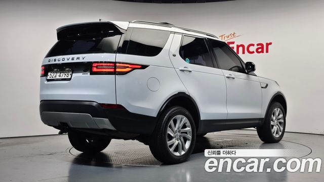 Land Rover Discovery 5 3.0 TD6 HSE 2017 — фото 2