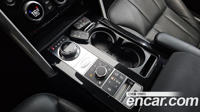 Land Rover Discovery 5 3.0 TD6 HSE 2017 — фото 9