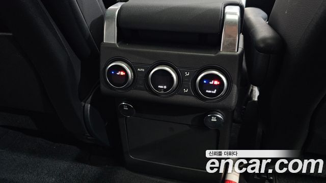 Land Rover Discovery 5 3.0 TD6 HSE 2017 — фото 19