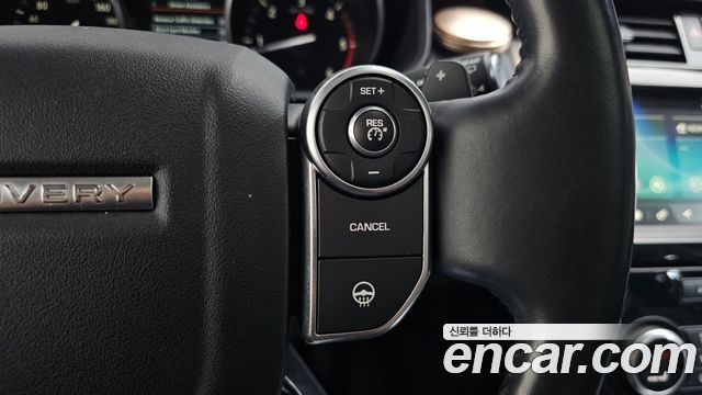 Land Rover Discovery 5 3.0 TD6 HSE 2017 — фото 30