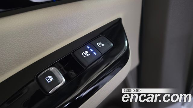 Kia Carnival (IV) Gasoline 7-Seater Noblesse 2023 — фото 17