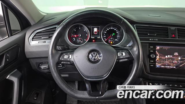 Volkswagen Tiguan (II) 2.0 TDI Prestige 2020 — фото 17