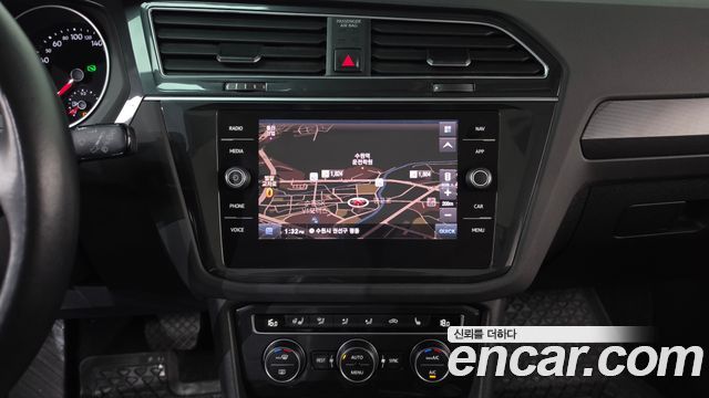 Volkswagen Tiguan (II) 2.0 TDI Prestige 2020 — фото 18