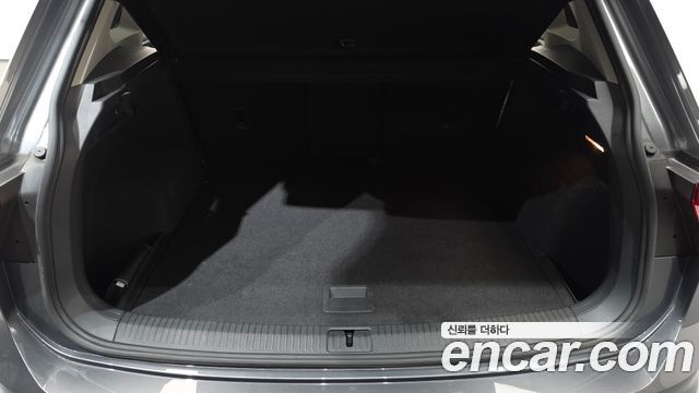 Volkswagen Tiguan (II) 2.0 TDI Prestige 2020 — фото 24