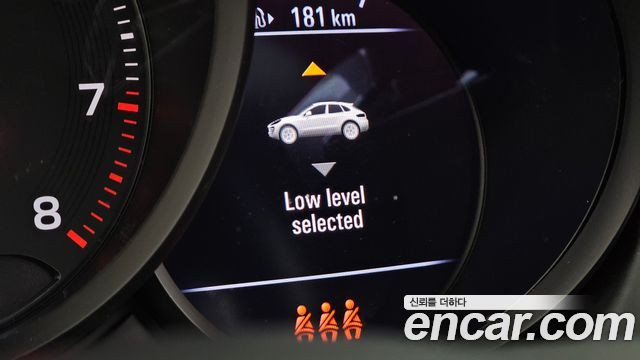 Porsche Macan 2.9 GTS 95B 2023 — фото 38