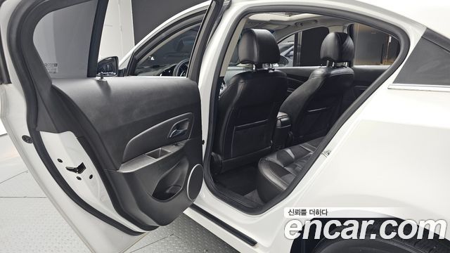 Chevrolet Cruze 1.8 LTZ+ 2012 — фото 12