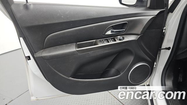 Chevrolet Cruze 1.8 LTZ+ 2012 — фото 24