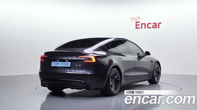 Tesla Model 3 Performance AWD 2024 — фото 2