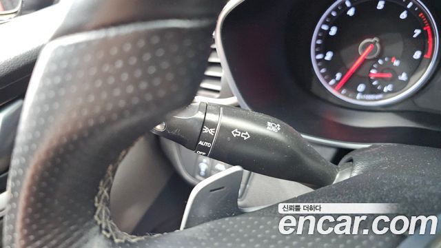 Genesis G70 2.0T Advanced 2018 — фото 17