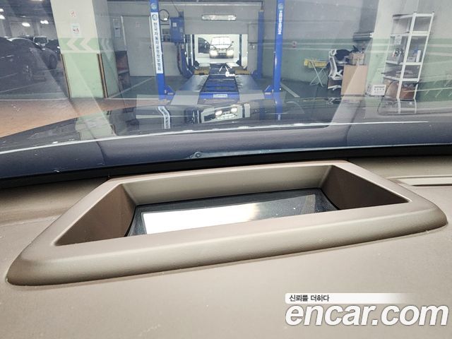 Genesis EQ900 5.0 GDI AWD Prestige 2018 — фото 16