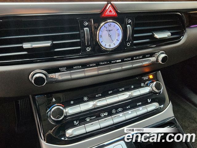 Genesis EQ900 5.0 GDI AWD Prestige 2018 — фото 19