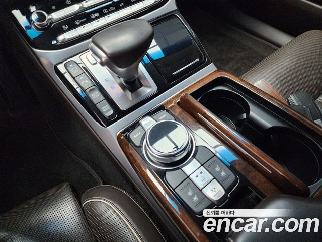 Genesis EQ900 5.0 GDI AWD Prestige 2018 — фото 20