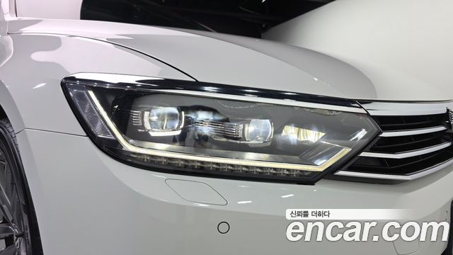 Volkswagen Passat GT (B8) 2.0 TDI Premium 2018 — фото 28