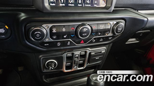 Jeep Wrangler (JL) 2.0 Overland 4Door 2021 — фото 32