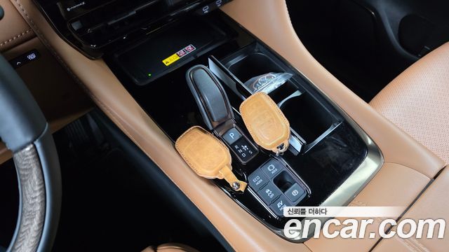 Toyota Alphard (IV) 2.5 HEV Executive AWD 2025 — фото 9