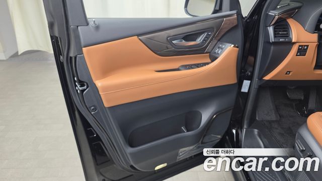 Toyota Alphard (IV) 2.5 HEV Executive AWD 2025 — фото 24