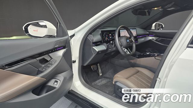 BMW 5 Series (G60) 520i M Sport 2024 — фото 10