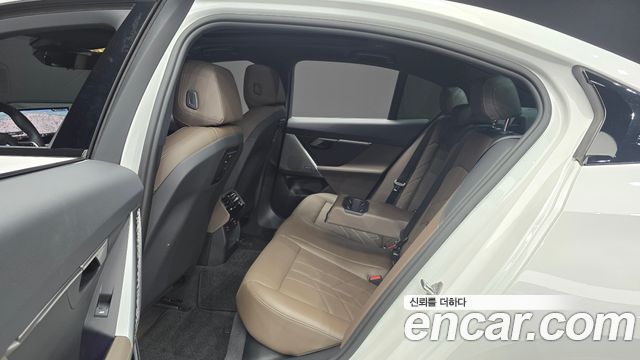 BMW 5 Series (G60) 520i M Sport 2024 — фото 11