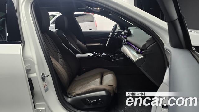 BMW 5 Series (G60) 520i M Sport 2024 — фото 26