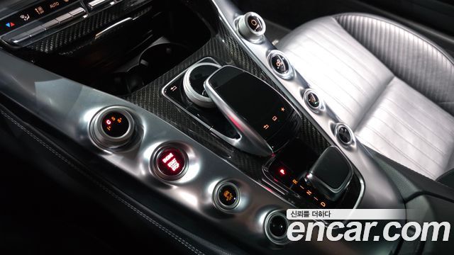 Mercedes-Benz AMG GT 4.0 2016 — фото 17