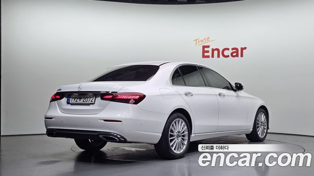 Mercedes-Benz E-Class (W213) E250 Exclusive 2022 — фото 2