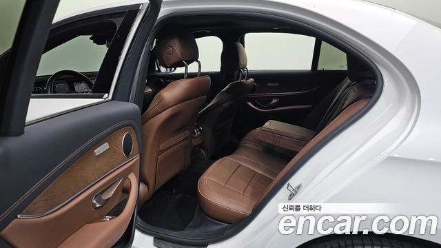 Mercedes-Benz E-Class (W213) E250 Exclusive 2022 — фото 11