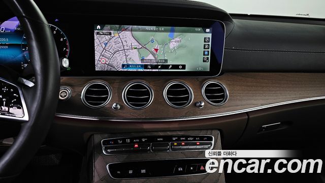 Mercedes-Benz E-Class (W213) E250 Exclusive 2022 — фото 15