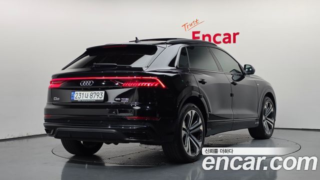 Audi Q8 (4M) 55 TFSI Quattro Premium 2023 — фото 2