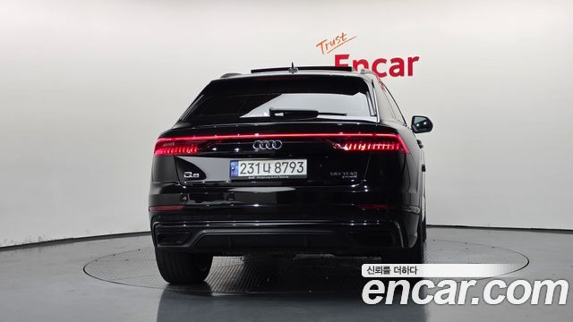 Audi Q8 (4M) 55 TFSI Quattro Premium 2023 — фото 4