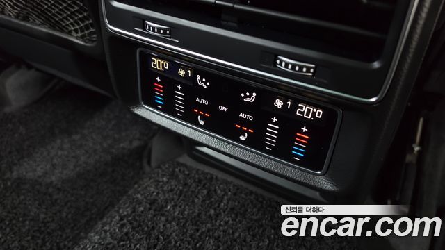 Audi Q8 (4M) 55 TFSI Quattro Premium 2023 — фото 19