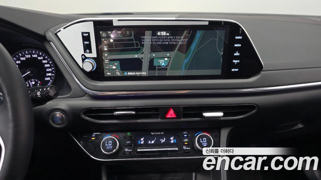 Hyundai Sonata (DN8) 2.0 LPG Premium Plus 2022 — фото 18