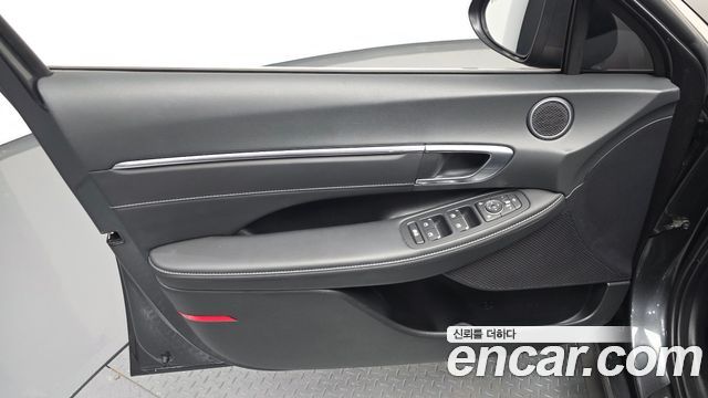 Hyundai Sonata (DN8) 2.0 LPG Premium Plus 2022 — фото 30