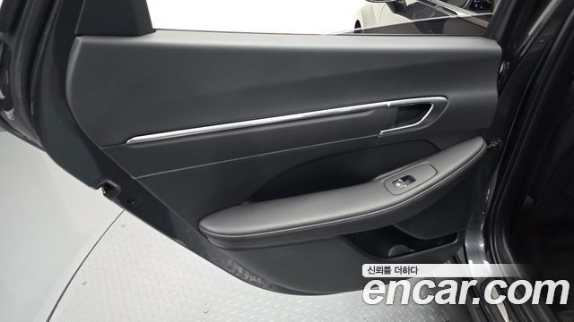 Hyundai Sonata (DN8) 2.0 LPG Premium Plus 2022 — фото 31