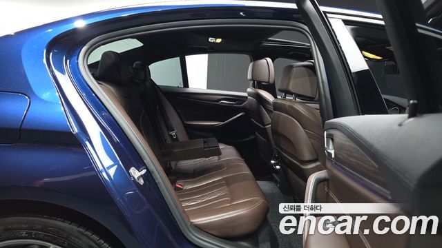 BMW 5 Series (G30) 520d M Sport Package Plus 2017 — фото 12