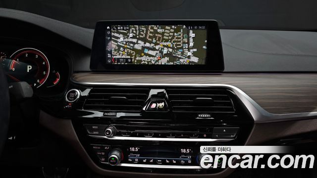 BMW 5 Series (G30) 520d M Sport Package Plus 2017 — фото 14