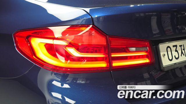 BMW 5 Series (G30) 520d M Sport Package Plus 2017 — фото 23